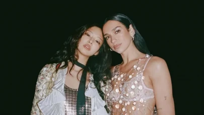 Batı Pop Kraliçesi Dua Lipa ve K-POP Yıldızı BLACKPINK’ten Jennie, Service95’te Kültürel Buluşmaya İmza Atıyor!