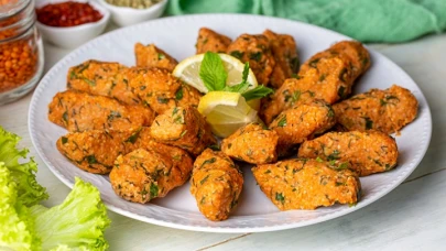 Ekonomik, Doyurucu ve Lezzetli: Kıymalı Mercimek Köftesini Mutlaka Deneyin!