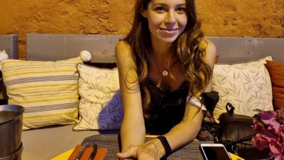 Hazal Adıyaman kiminle evli, eşi kim, evli mi, eşi kaç yaşında, çocuğu var mı? Instagram kullanıcı adı ne?