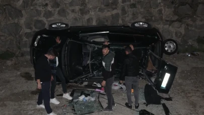 Ordu’da Feci Kaza! Otomobil Dereye Uçtu, 2 Genç Yaralı