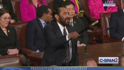 ABD Meclisi'nde Gerginlik!