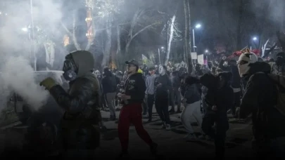 Türkiye sokaklarını karıştırmak isteyenlerin siciline bakın!