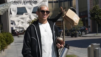 Lucas Torreira’dan AVM Çıkarması! Taraftarlar Peşini Bırakmadı