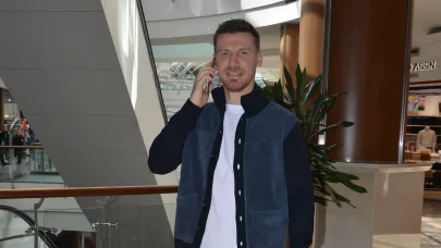 Ünlü AVM’de Büyük Sürpriz! Serdar Aziz’i Bir Anda Karşılarında Gördüler