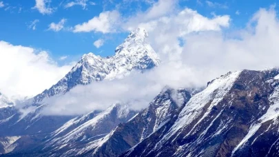 Everest’te İnsan Gücüne Son! Dronlar Dağcıların Yükünü Hafifletecek
