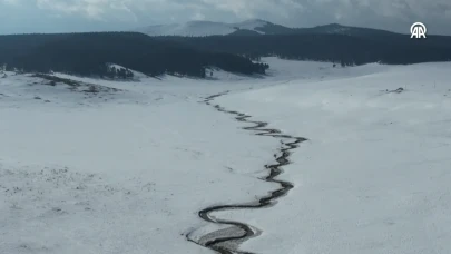 Göle'deki Mendereslerin Büyüleyici Görüntüsü Drone Kamerasına Yansıdı