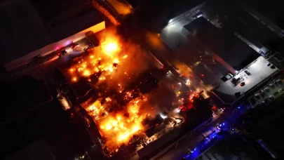 Çorum OSB’de Gıda Fabrikasında Yangın: 6 Kişi Dumandan Etkilendi