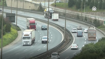 Kocaeli Otoyolu'nda Bayram Hareketliliği Başladı