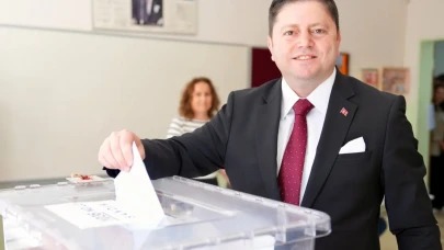 Mesut Kösedağı Kimdir, Kaç Yaşında, Alevi mi, Kiminle Evli, Eşi Kim, Hangi Partiden?