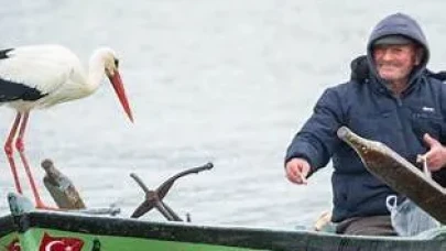 Ahmet Amca'nın 13 Yıllık Dostluğu Tehlikede Mi? Yaren Leylek Bu Yıl Neden Gelmedi?