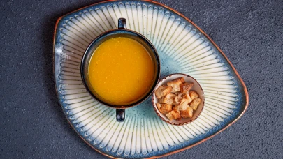 Kremasız ama Lezzet Bombası: Bu Balkabağı Çorbası Bağımlılık Yapıyor!