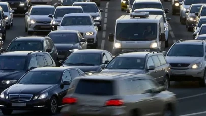 Trafikteki otomobil sayısı artıyor: Benzinli araçlar hala zirvede!