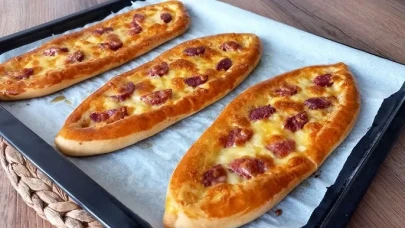 Hazır Hamurla Evde Fırın Tadında Pide! Bu Yöntemi Öğrenmeden Geçme