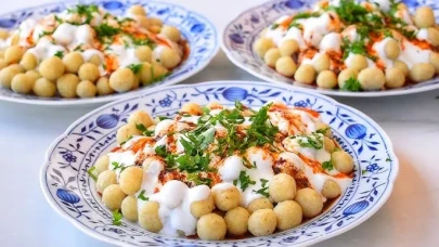 Misafirleriniz Bayılacak! Yoğurtlu Bulgur Köftesiyle Sofranıza Lezzet Katın