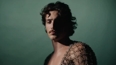 'Beautiful Things' Sonrası Benson Boone: Helikopterden Atlayıp Listeleri Nasıl Fethetti?