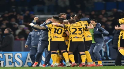 Inter, Feyenoord’u Devirdi: Martinez Tarihe Geçti, Rövanş İçin Kader Anı Geliyor!