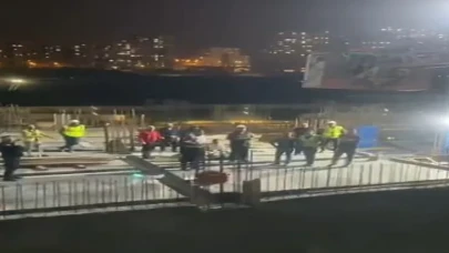 İnşaatta Can Pazarı! Elektrik Akımına Kapılan Genç İşçi Son Anda Kurtarıldı