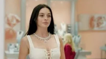 Melis Sezen’den Dikkat Çeken İtiraf: "Kendime Fazla Yükleniyorum"