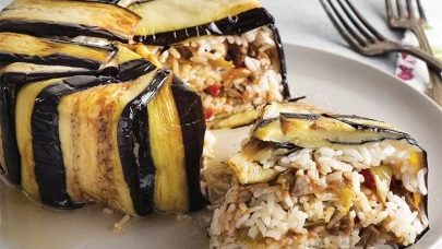 Gizli Osmanlı Lezzeti! Mutfağınızda Denemeniz Gereken Patlıcanlı Pilav Tarifi