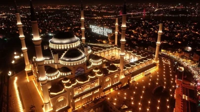 İslam’da Mübârek Geceler: Hangi Günlerde Hangi İbadetler Yapılmalı?