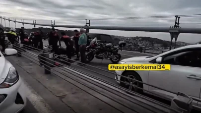15 Temmuz Şehitler Köprüsü'nde Kaza Meydana Geldi: Yaşananlar Motosikletin Kamerasına Yansıdı