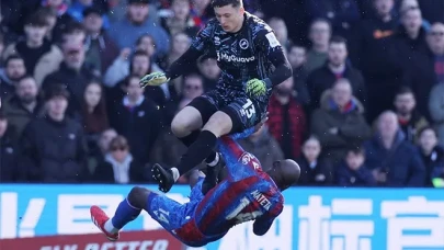 Futbol Dünyasında Gündem Olan Olay: Mateta Hastaneye Kaldırıldı, Roberts 6 Maç Ceza Aldı!