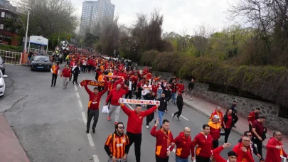 Galatasaray, Beşiktaş Derbisi İçin Tüpraş Stadı'na Doğru Yola Çıktı!