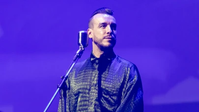 Cem Adrian Hayalini AKM’de Gerçekleştirdi: Unutulmaz Geceye Yoğun İlgi!