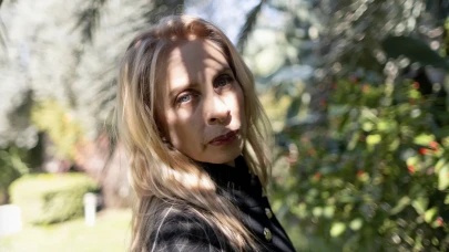 Sezen Aksu’nun İsim Annesi Olduğu “Uzak Selamlar” Yayınlandı! Şarkının Hikayesi Şaşırtıyor!