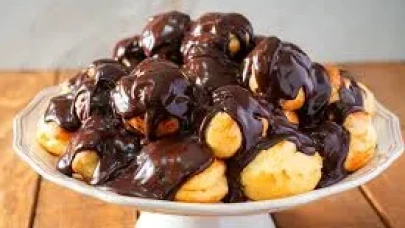Evde Çikolata Soslu Profiterol Yapmanın Püf Noktaları