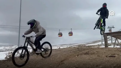 Erciyes Dağı Downhill Sporcularını Ağırlıyor