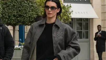 Kendall Jenner’dan The Row Dokunuşuyla Paris Sokaklarında Moda Dersi!
