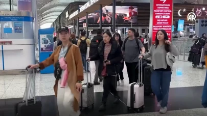 Havalimanlarında Bayram Yoğunluğu Etkisini Göstermeye Başladı