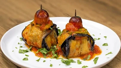 Kürdan Kebabı mı İslim Kebabı mı? İşte Etli Patlıcan Bohçası!