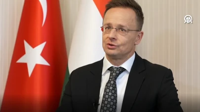 Macaristan Dışişleri Bakanı Szijjarto'dan Türkiye'ye Övgü Dolu Sözler!