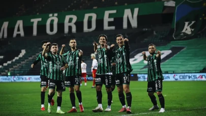 Kocaelispor’dan Gol Yağmuru: Yeni Malatyaspor’a 7-1’lik Darbe!