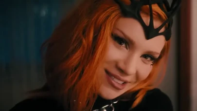 Feride Hilal Akın Kimdir, Kaç Yaşında, Nereli, Evli mi, Mesleği Nedir, Şarkıları ve Rol Aldığı Diziler Nelerdir?