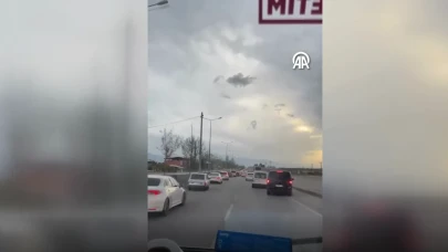 Denizli Sürücülerinden Örnek Davranış: Ambulansa Fermuar Sistemiyle Yol Verdiler