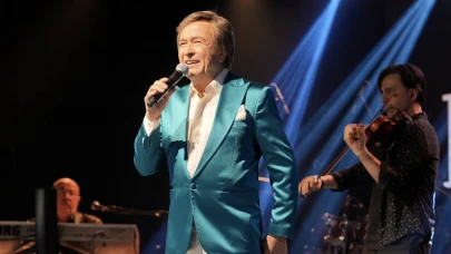 Erol Evgin’den Ankara’da Gözyaşlarını Tutan Olmadı! Melih Kibar’a Vefa Dolu Gece