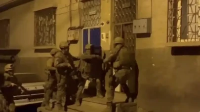 Teröre Karşı Demir Yumruk! 23 İlde Eş Zamanlı Operasyon: 105 Şüpheli Gözaltında