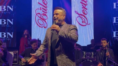 Mersin’de Bayram Şöleni: Bülent Serttaş’tan Termal Tatilde Müzik Ziyafeti!