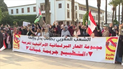 Fas’ta binlerce öğrenciden Gazze’ye destek!