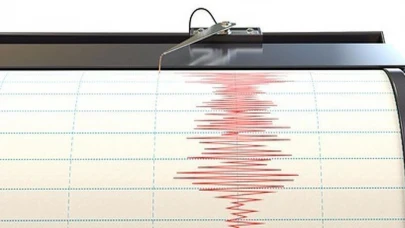 Uykuda Yakalayan Sarsıntı! Ege Denizi'nde Gece Yarısı Depremi