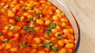 Yaz Sofralarına Ferahlık Katın: Barbunya Pilaki Tarifiyle Lezzet Şöleni!