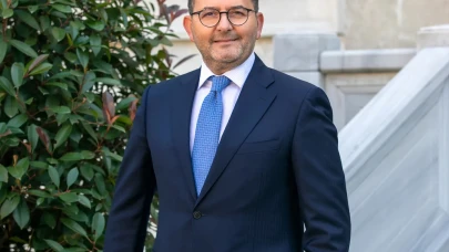 Sıfır yaşta emeklilik dönemi başladı: Aileler akın akın BES'e koşuyor!