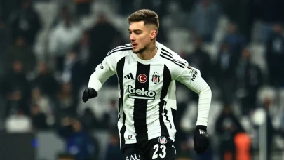 Beşiktaş’a Muçi şoku: Yıldız oyuncu ilk yarıda oyundan çıktı
