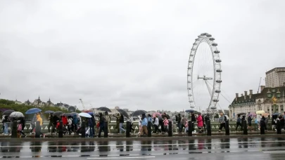 İngiltere’yi Paskalya'da Sel Vurabilir! Meteorolojiden Kritik Uyarı