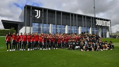 Juventus Training Center'da Coşkulu Buluşma: ABD ve İngiltere'den Genç Yıldızlar Torino'da Buluştu!