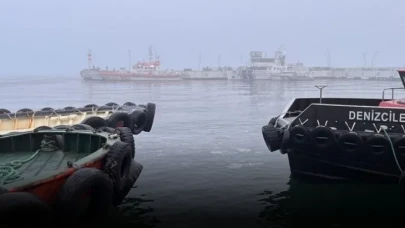 Çanakkale Boğazı Gemi Trafiğine Kapatıldı! Sis Tüm Seyri Felç Etti