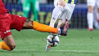 Şampiyonluk Yolunda Galatasaray ve Fenerbahçe Hangi Maçlara Çıkacak? Galatasaray ve Fenerbahçe'nin Kalan Maçları!